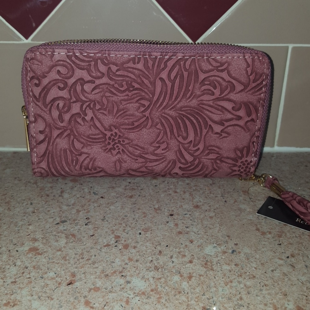 Mauve wallet/wristlet